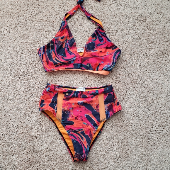 IconSwim 2 Piece Colorful Swimsuit 👙 - Picture 4 of 5